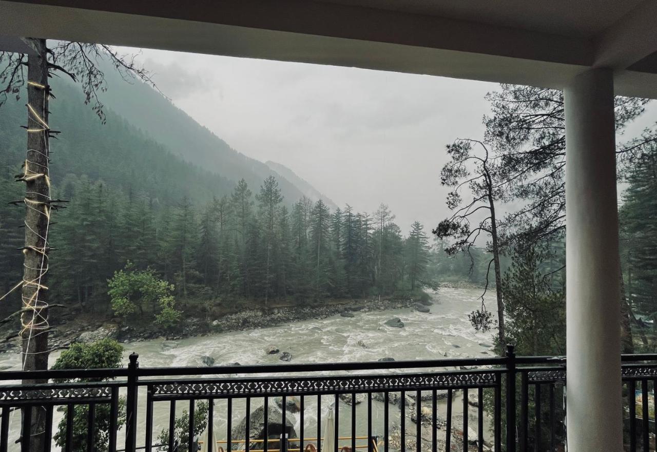 Wabi Sabi Riverside Hostel Касоль Экстерьер фото