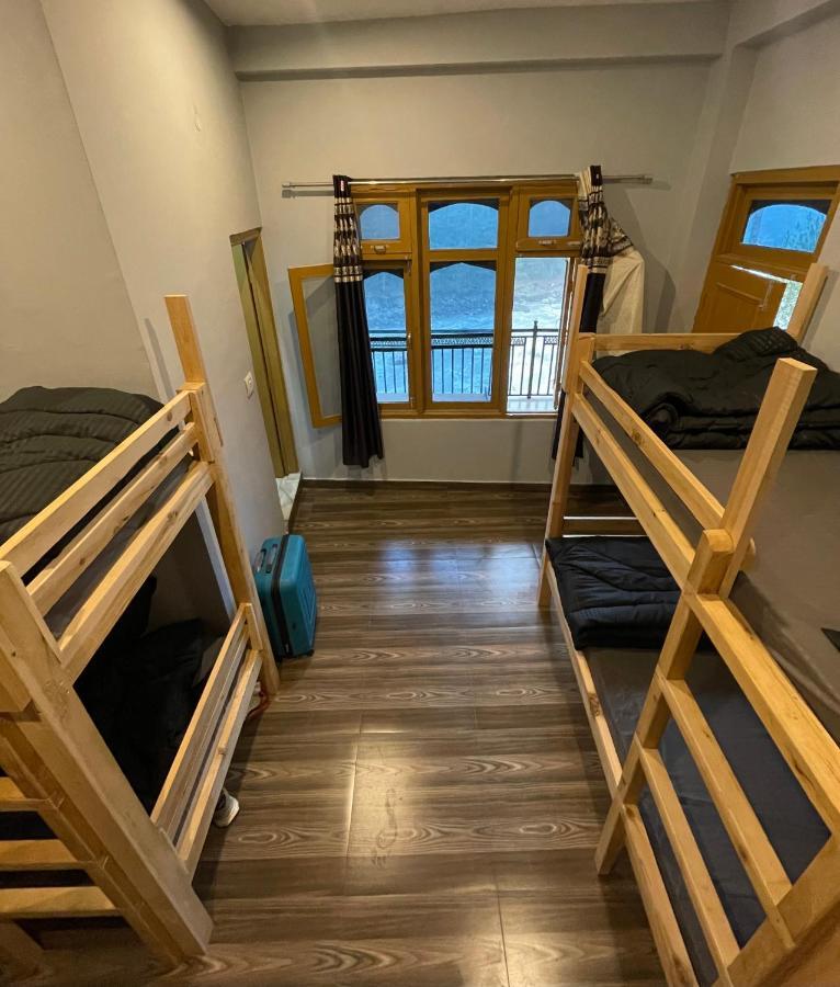 Wabi Sabi Riverside Hostel Касоль Экстерьер фото