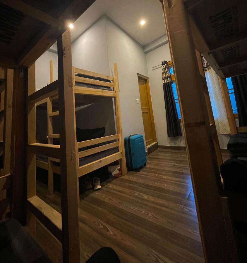 Wabi Sabi Riverside Hostel Касоль Экстерьер фото