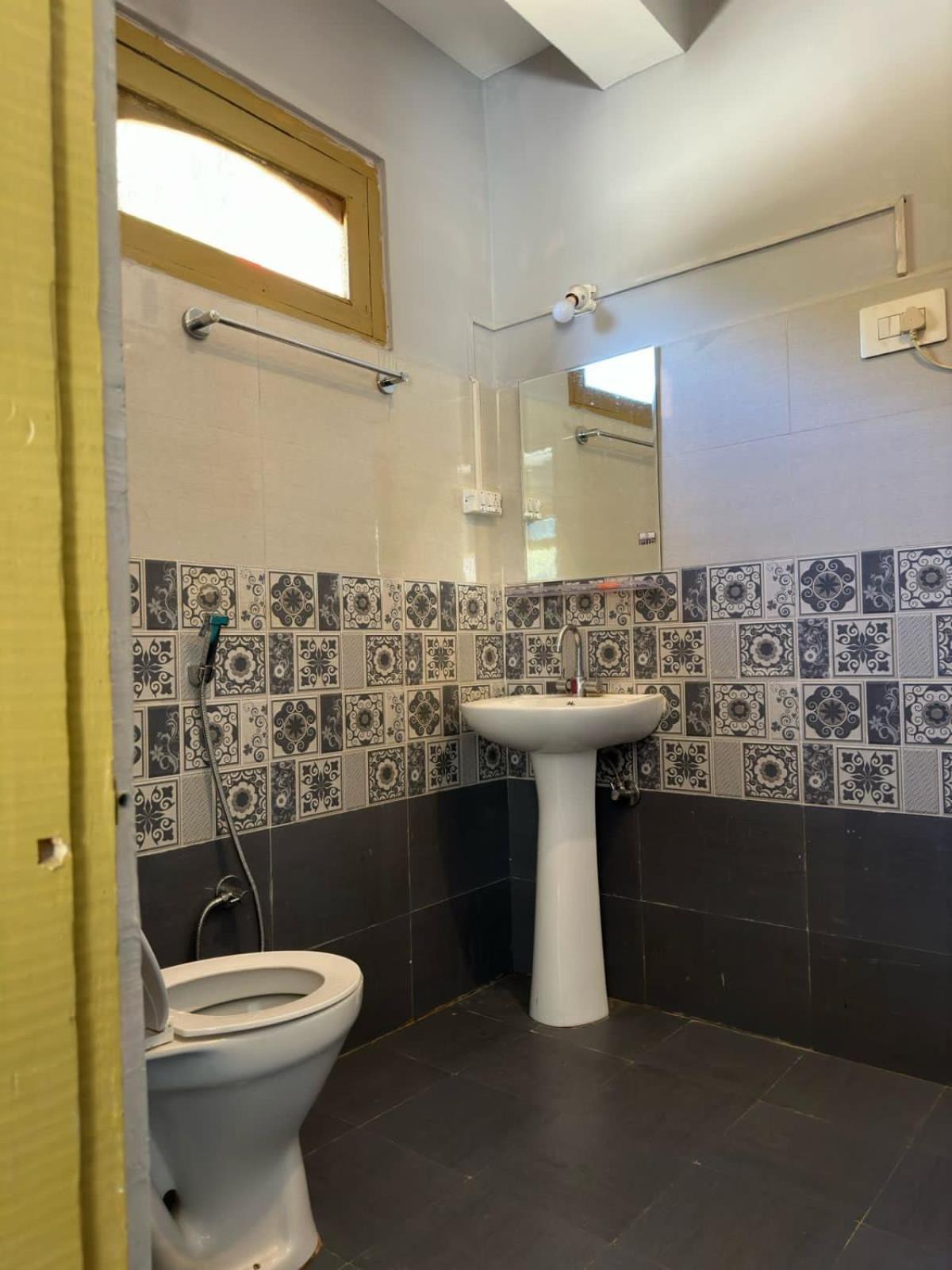 Wabi Sabi Riverside Hostel Касоль Экстерьер фото